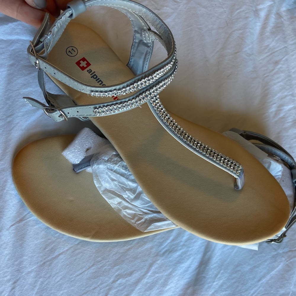 *BRAND NEW* Silver gladiator sandals, size 11